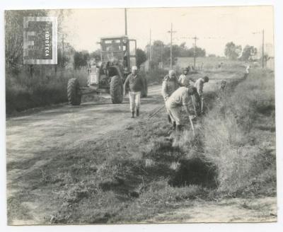 Trabajos de zanjeo en el Barrio Otamendi