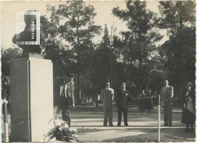 Intendente Manuel Cáceres en homenje al Gral. San Martín