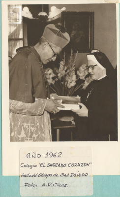 Visita del Obispo de San Isidro al Colegio El Sagrado Corazón