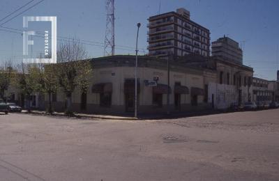 Esquina de las calles San Martín y 25 de Mayo