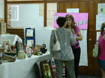 Exposición de talleres femeninos (Tejido, Artesanías, Pintura Decorativa, Porcelana Fría, Reciclado)