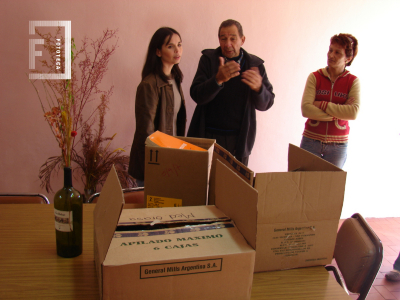 Donación de libros para la Biblioteca de la Sociedad de Fomento del Barrio Andrés Del Pino 