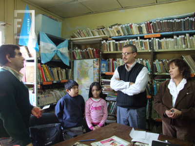 Donación de libros para la Biblioteca de la Sociedad de Fomento Los Barrios Unidos