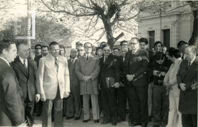 Ofrenda a Luis Costa por el aniversario de la ciudad 