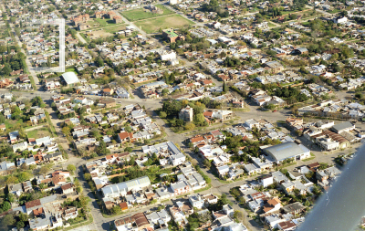 Vista aérea de la ciudad de Campana