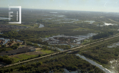 Vista aérea de la Ruta Nº 6 tras crecida del río Paraná