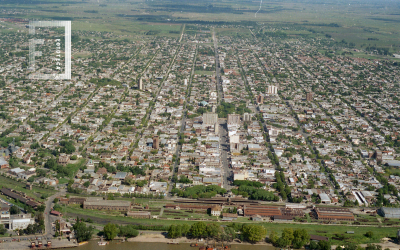 Vista aérea de la ciudad de Campana desde el sector islas