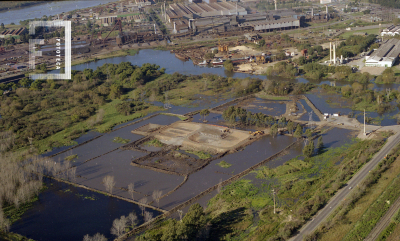 Vista aérea de Tenaris Siderca tras crecida del río Paraná