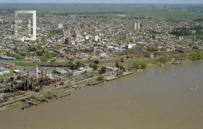 Vista aérea de la ciudad de Campana