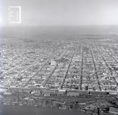 Vista aérea de la ciudad de Campana desde el sector islas