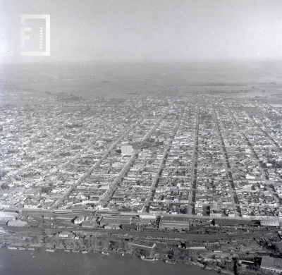 Vista aérea de la ciudad de Campana desde el sector islas