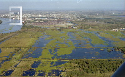 Vista aérea de  Tenaris Siderca tras crecida del río Paraná