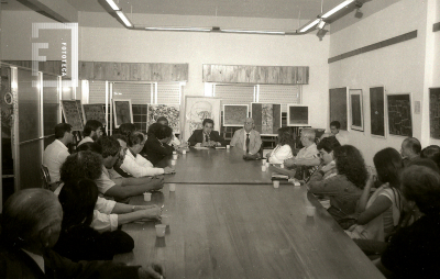 Reunión de artistas campanenses en la Biblioteca Pública Municipal