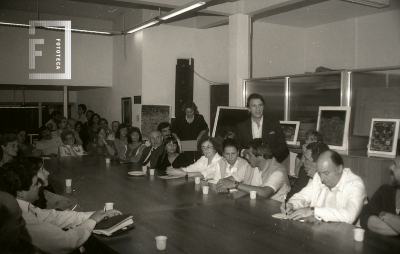 Reunión de artistas campanenses en la Biblioteca Pública Municipal
