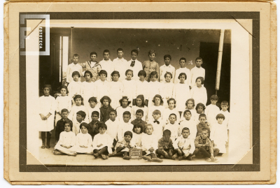 Grupo de estudiantes de Escuela Nº 15