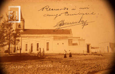 Iglesia Santa Florentina y Plaza alambrada