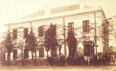 Edificio de las oficinas del Ferrocarril conocido como "El instituto"