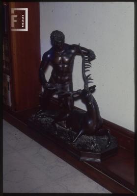Escultura decorativa perteneciente a la familia Costa