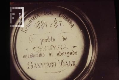 Tapa del reloj obsequiado a Santiago Viale por su labor durante la epidemia del cólera