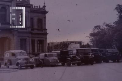 Parque automotor municipal en la década del '50