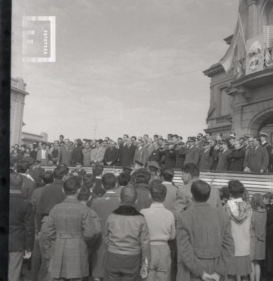 Visita del Gobernador de la Provincia de Bs. As. Oscar Alende