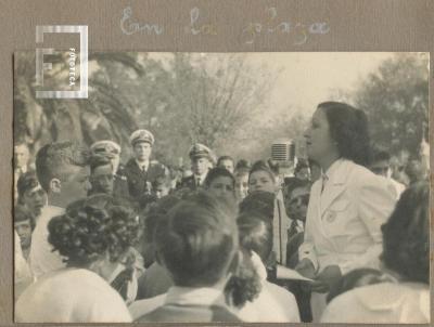 Acto del 25 de mayo en la plaza Eduardo Costa