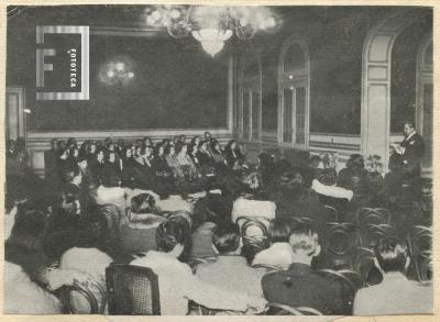 Salón de actos de la biblioteca