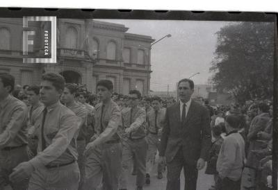 Desfile durante acto por al Aniversario de la Muerte del Gral. San Martín