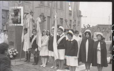 Abanderados y escoltas en el acto del 25 de mayo