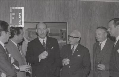 Reunión de funcionarios