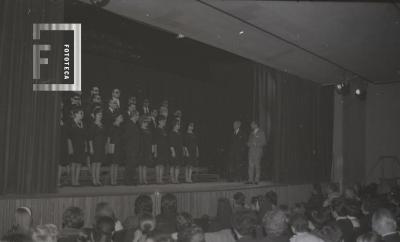 Presentación del Coro de ciegos en el Teatro Pedro Barbero