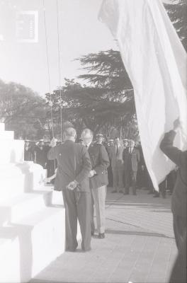 Acto en la plaza por el 25 de Mayo