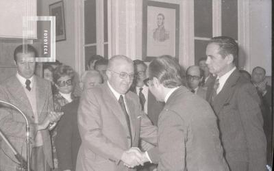 Intendente Dellepiane en el acto por la inauguración de las cloacas
