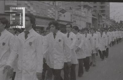 Desfile en la Av. Rivadavia