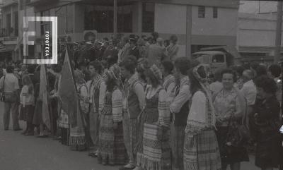 Desfile en la Av. Rivadavia