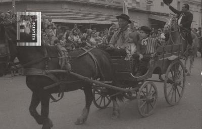 Desfile en la Av. Rivadavia