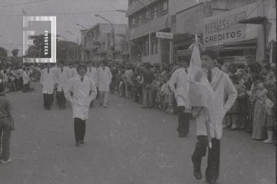 Desfile en la Av. Rivadavia