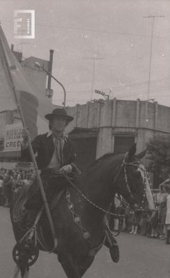 Desfile en la Av. Rivadavia