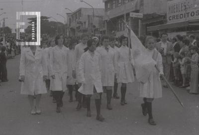 Desfile en la Av. Rivadavia