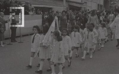 Desfile en la Av. Rivadavia