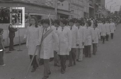 Desfile en la Av. Rivadavia