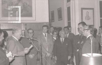 Intendente Dellepiane en el acto por la inauguración de las cloacas