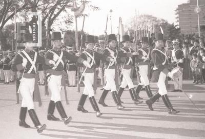 Desfile y acto por el aniversario de la muerte del Gral. San Martín