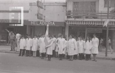Desfile en el aniversario de Campana