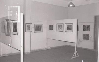 Exposición de pinturas en el Salón Ronald Nash