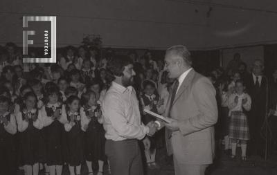 Presentación del coro juvenil en la Escuela Normal