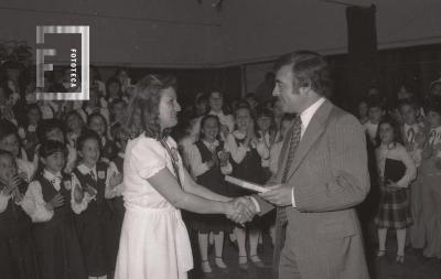 Presentación del coro juvenil en la Escuela Normal