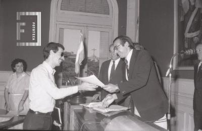 Firma y entrega de escrituras