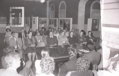 Conferencia de prensa en el Palacio Municipal sobre planificación y viviendas