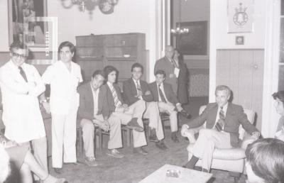 Reunión con autoridades para equipamiento del laboratorio